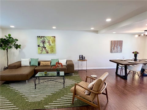Tiny photo for 1421 12th Street #5, Manhattan Beach, CA 90266 (MLS # IN26185937)