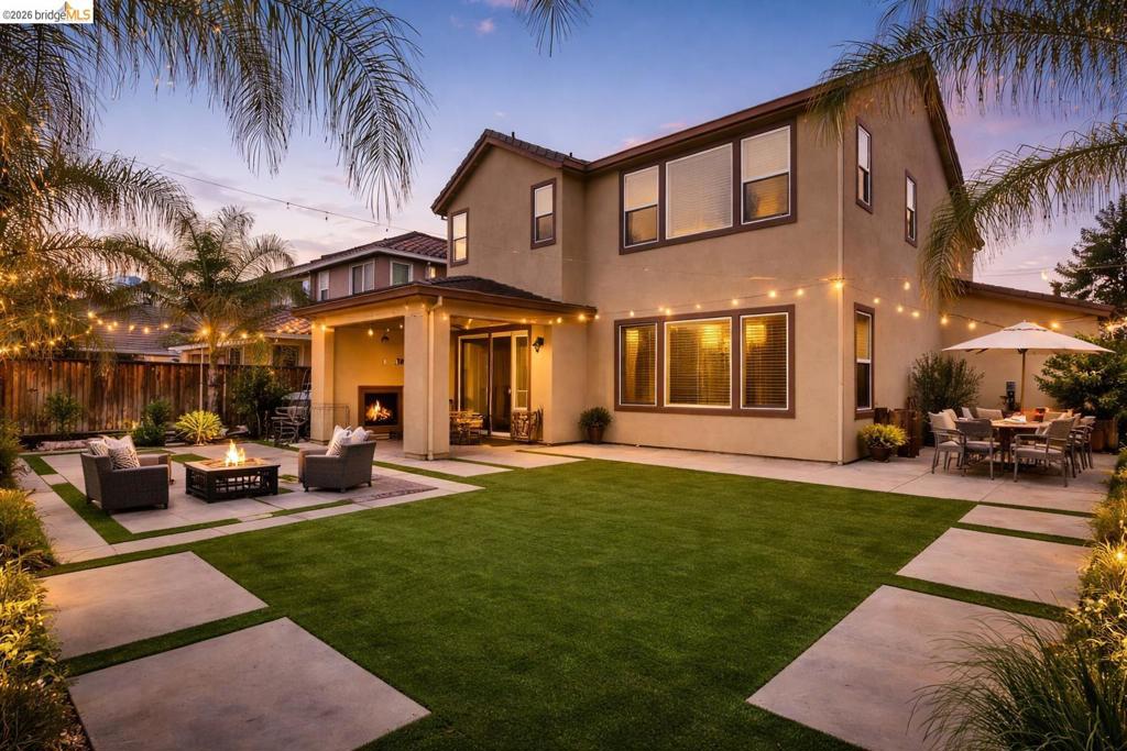 8461 Pinehollow Cir
