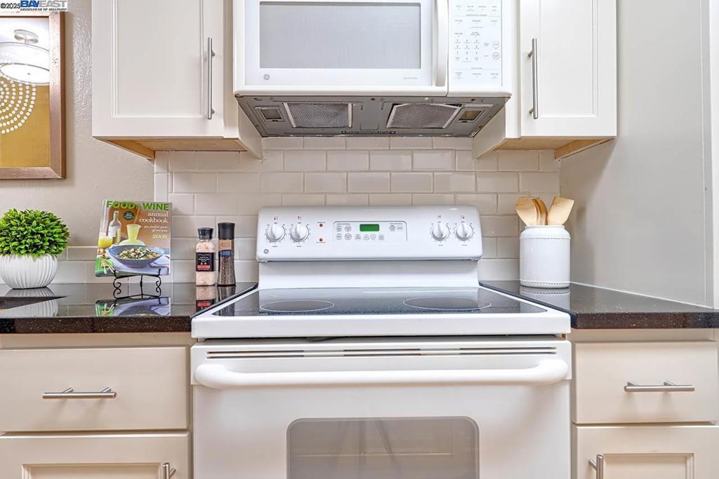 MARINA POINT - Residential