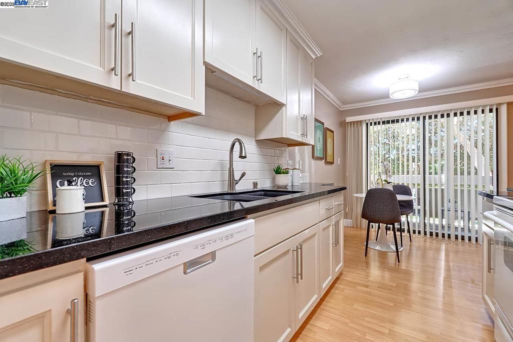 MARINA POINT - Residential