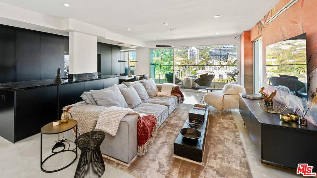 Photo of 838 N Doheny Drive #1205, West Hollywood, CA 90069 (MLS # 25628139)