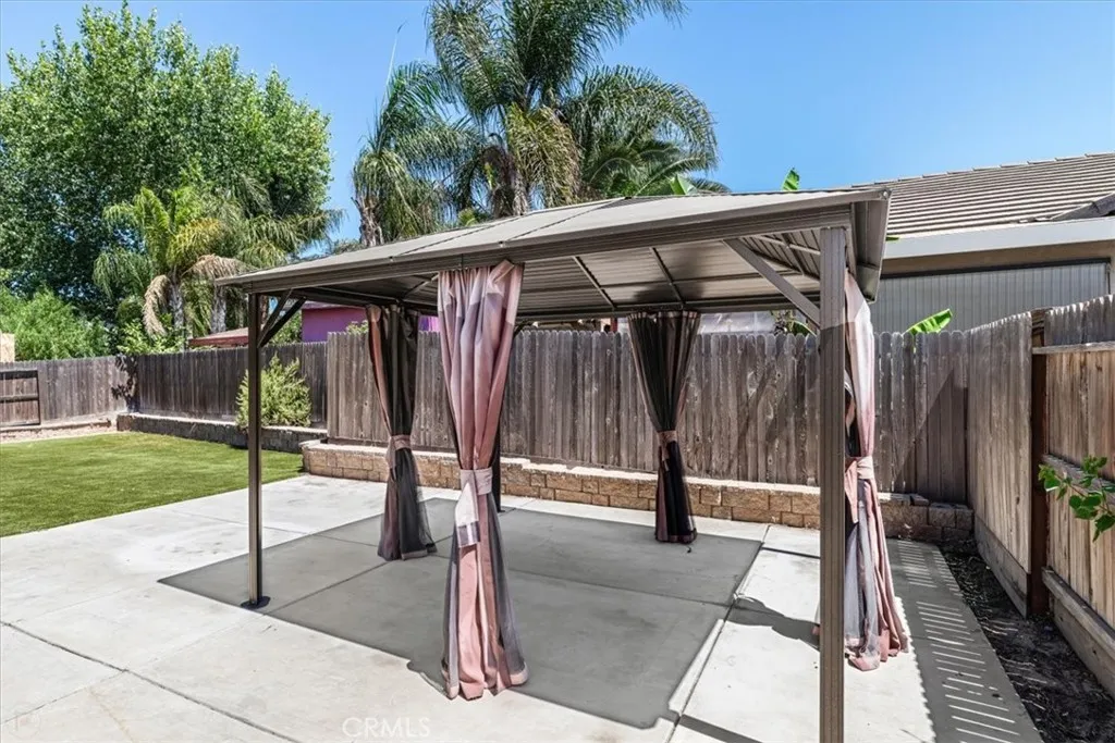 Atwater, California 95301, United States, 4 Bedrooms Bedrooms, ,4 BathroomsBathrooms,Residential,Pending,190568