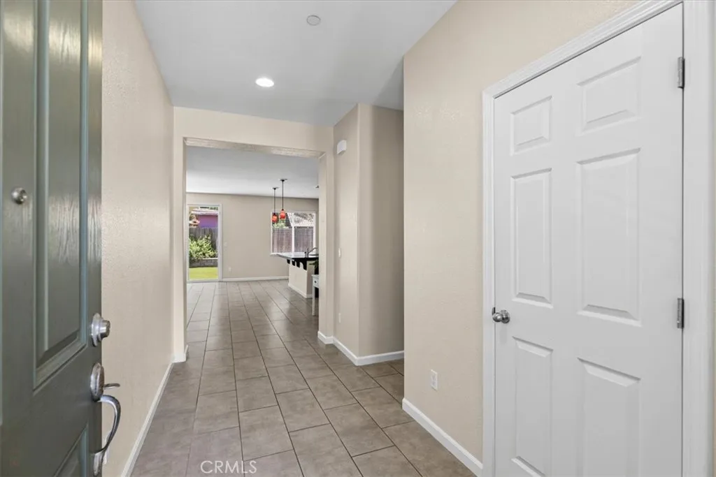 Atwater, California 95301, United States, 4 Bedrooms Bedrooms, ,4 BathroomsBathrooms,Residential,Pending,190568