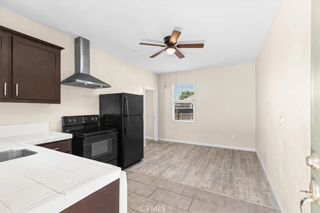 Atwater, California 95301, United States, 4 Bedrooms Bedrooms, ,4 BathroomsBathrooms,Residential,Pending,190568