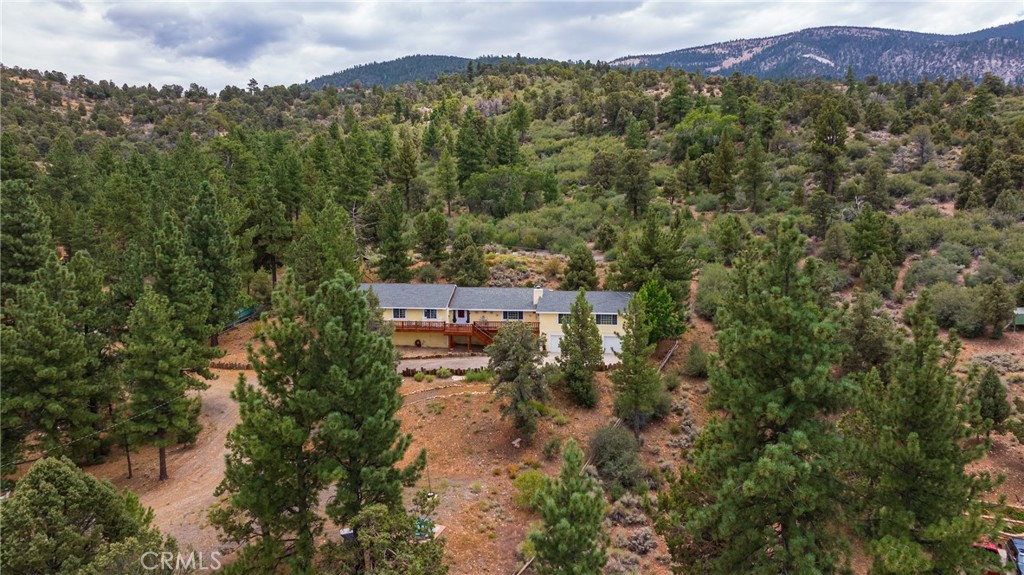 2196 Mariposa Lane