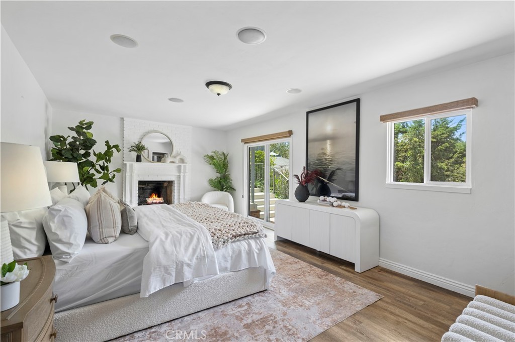 991 Meadowlark Drive, Laguna Beach CA 92651 - Photo 6