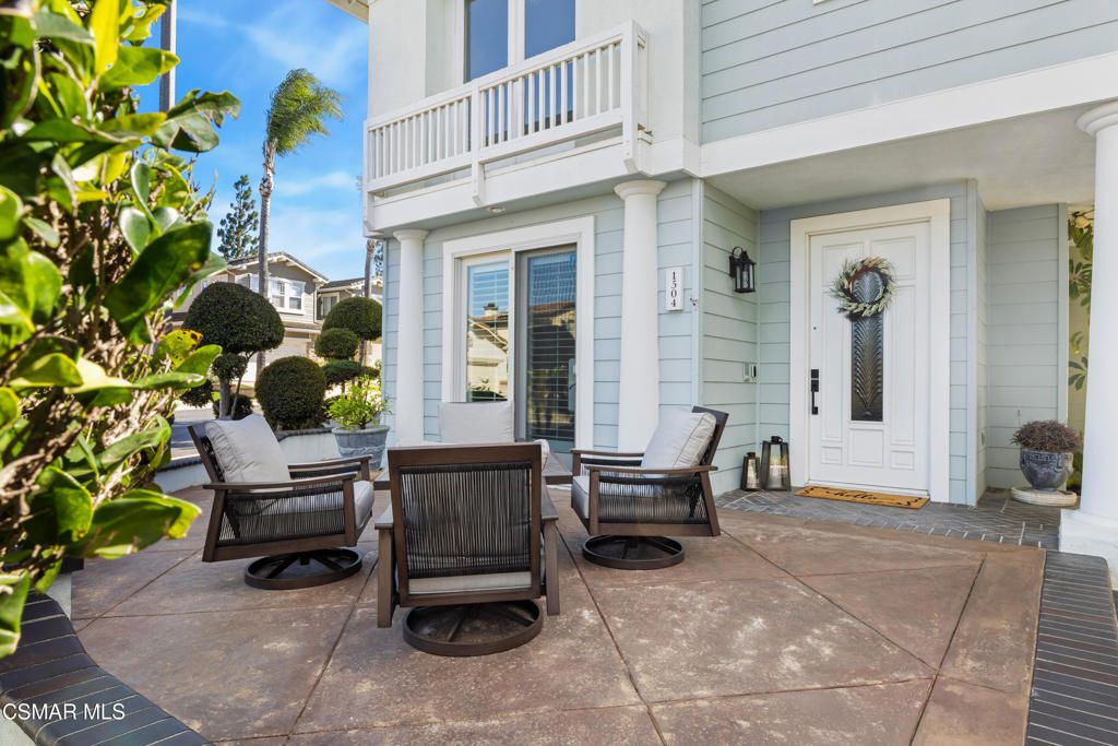 Photo of 1504 Applefield Street, Thousand Oaks, CA 91320 (MLS # 226001269)