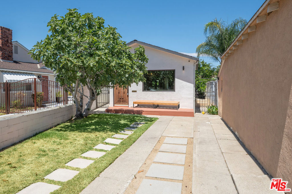 Stylish 2BR/2BA bungalow for lease in Atwater Village. This updated home features an open-concept living and dining area with great natural light, a modern kitchen with stainless steel appliances and Terrazzo countertops, and two bedrooms, including a primary suite with an en-suite bath. Enjoy indoor-outdoor living with a private, fenced backyard.. Additional highlights include central HVAC, in-unit laundry, and off-street parking. Located on a quiet, tree-lined street just minutes from local shops, cafes, and the LA River bike path.