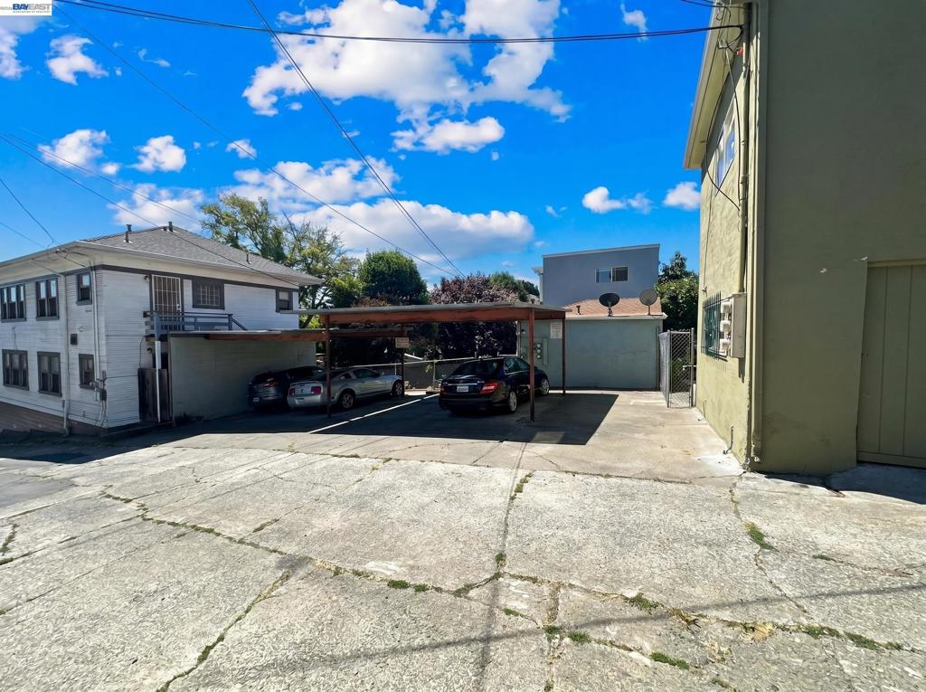 834 Georgia St