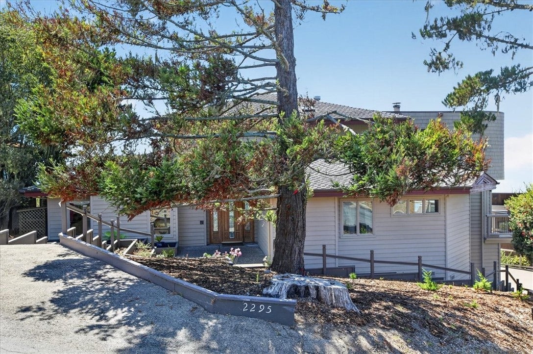 2295 Benson Avenue