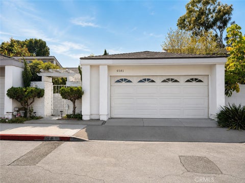 Photo of 4581 Sandburg WAY, Irvine, CA 92612 (MLS # OC26118452)