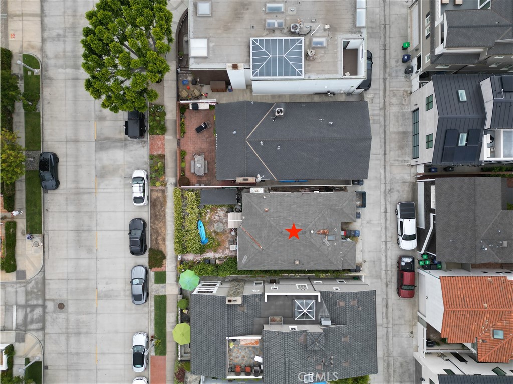1903 E Balboa Boulevard
