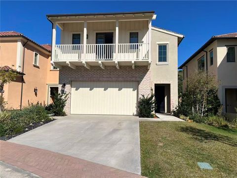 162 Statura Irvine CA 92602