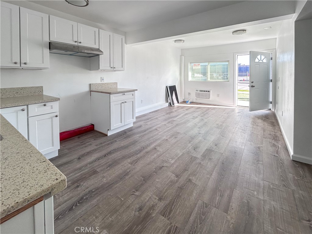 4215 Santa Ana Street O