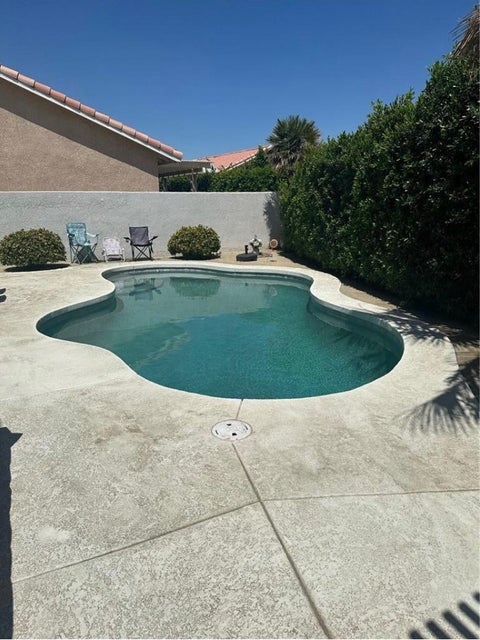 Tiny photo for 33878 Drifting Sands Circle, Thousand Palms, CA 92276 (MLS # SR26197961)
