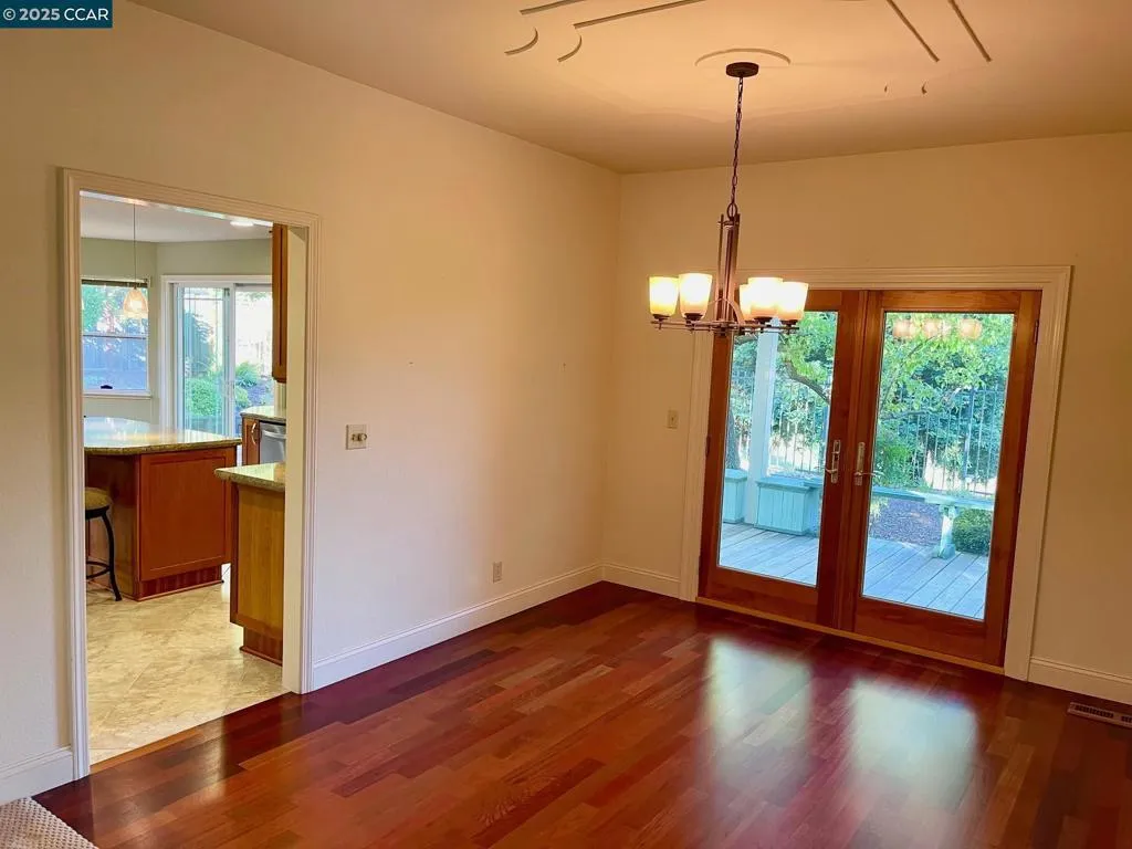 San Ramon, California 94582, United States, 4 Bedrooms Bedrooms, ,3 BathroomsBathrooms,Residential,Active,175435