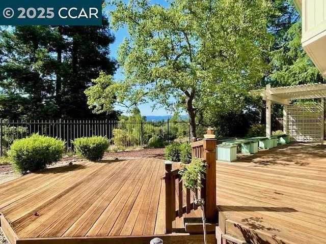 San Ramon, California 94582, United States, 4 Bedrooms Bedrooms, ,3 BathroomsBathrooms,Residential,Active,175435