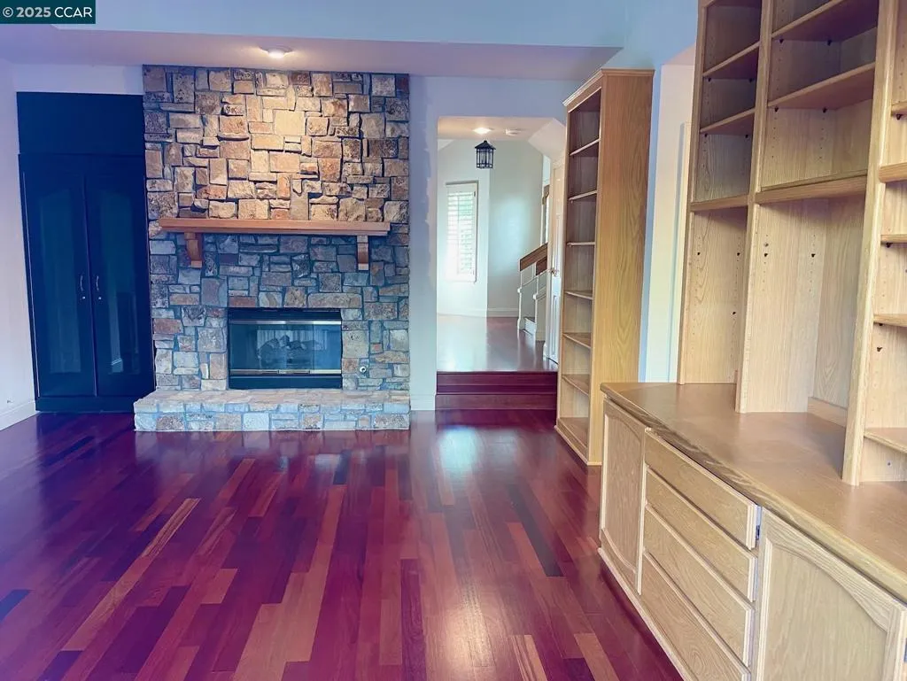 San Ramon, California 94582, United States, 4 Bedrooms Bedrooms, ,3 BathroomsBathrooms,Residential,Active,175435