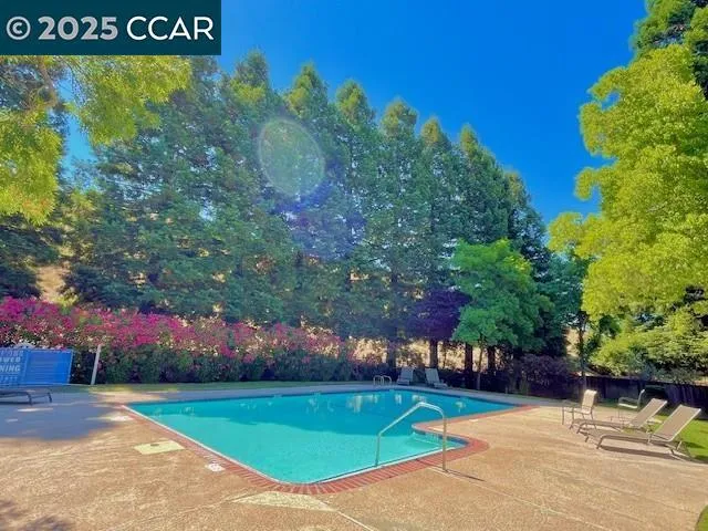 San Ramon, California 94582, United States, 4 Bedrooms Bedrooms, ,3 BathroomsBathrooms,Residential,Active,175435