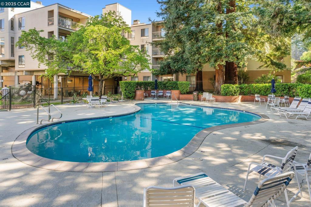 KEYS CONDOS - Residential