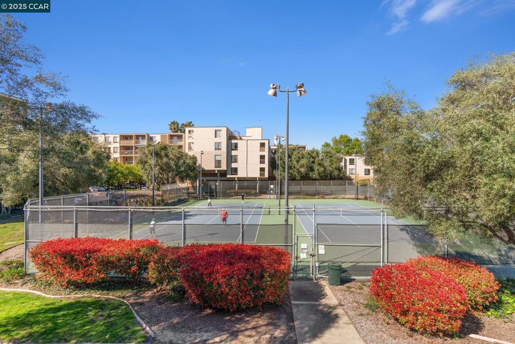KEYS CONDOS - Residential