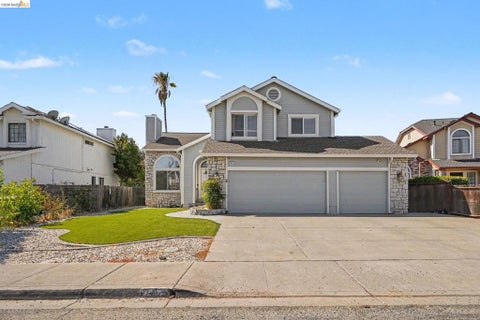 Photo of 304 Greystone Dr DR, Antioch, CA 94509 (MLS # 41151242)