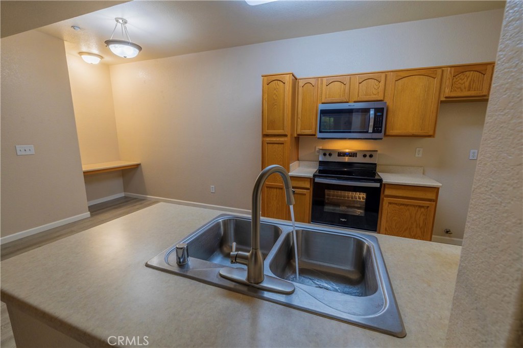 41410 Juniper Street 1711