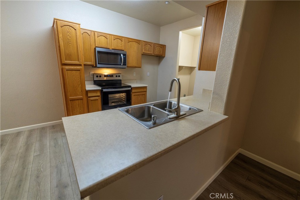 41410 Juniper Street 1711