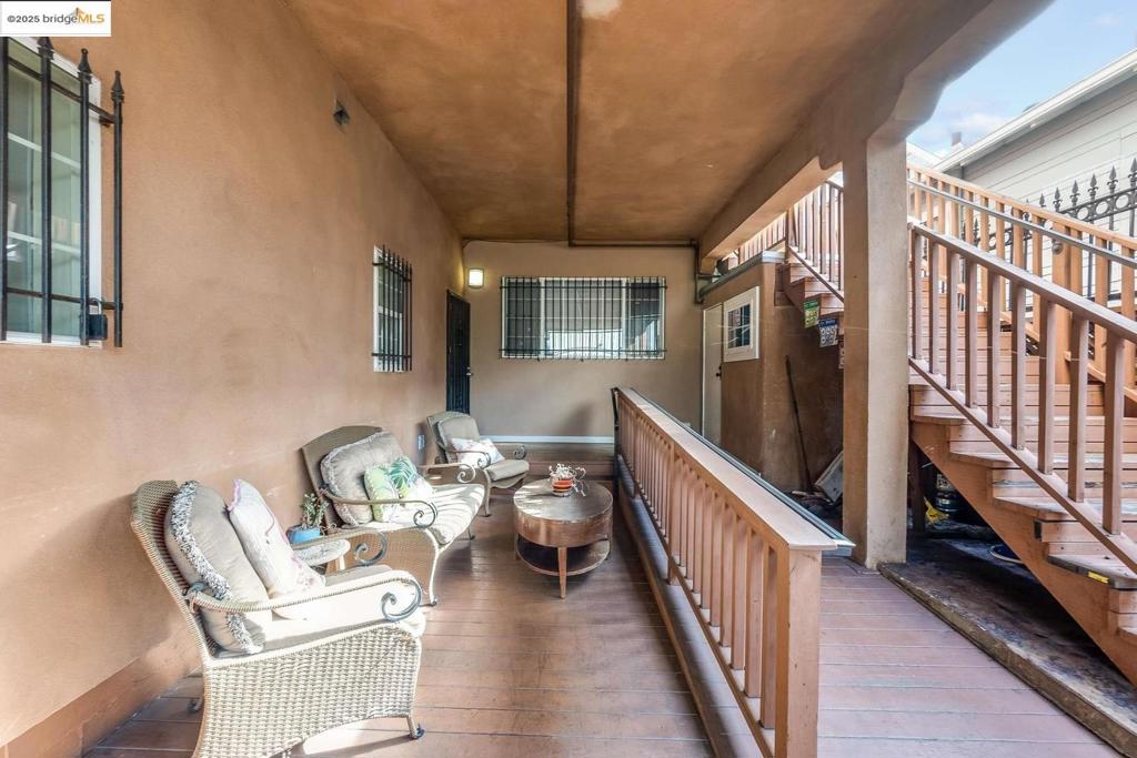 WEST OAKLAND - Residential