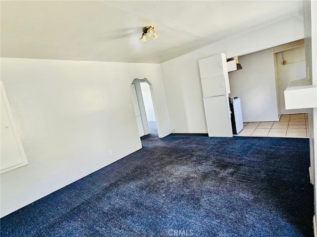 listing image 130724666250813531412