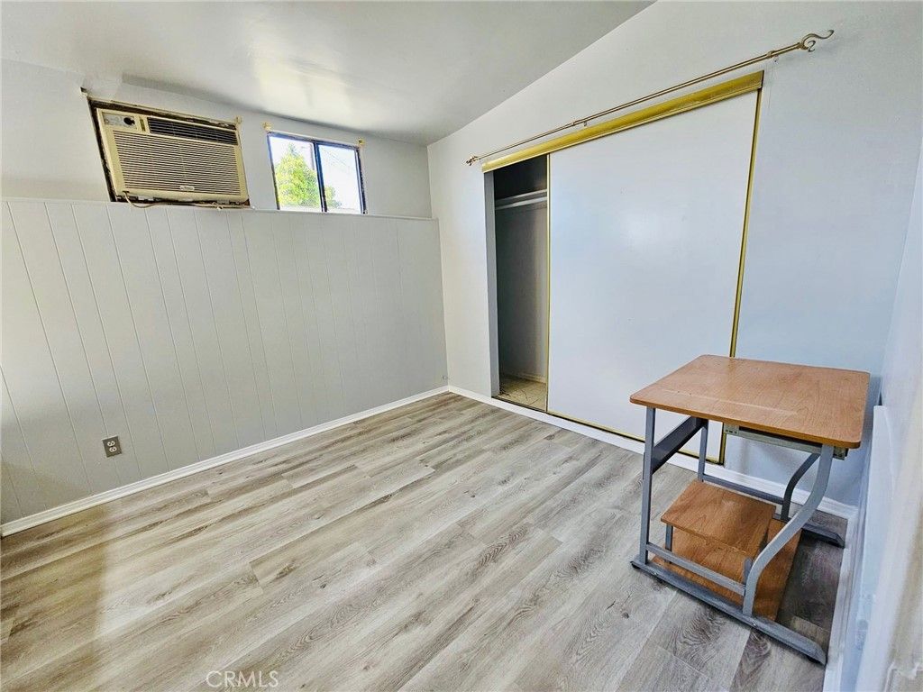 listing image 130727883597495086868