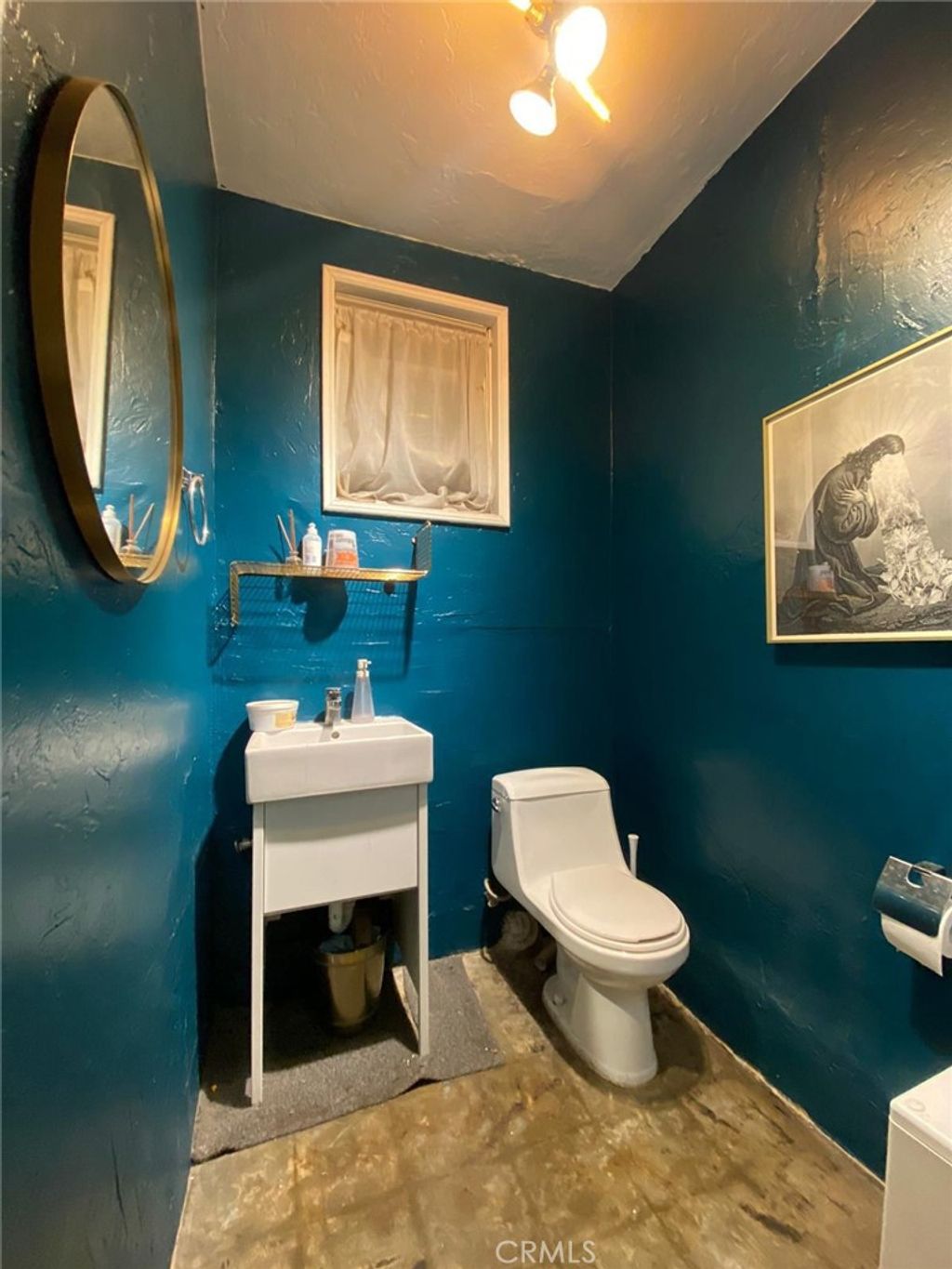 listing image 130720790266212597168