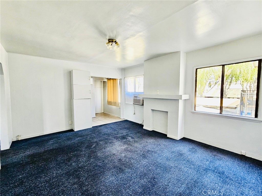 listing image 130721469854037419006