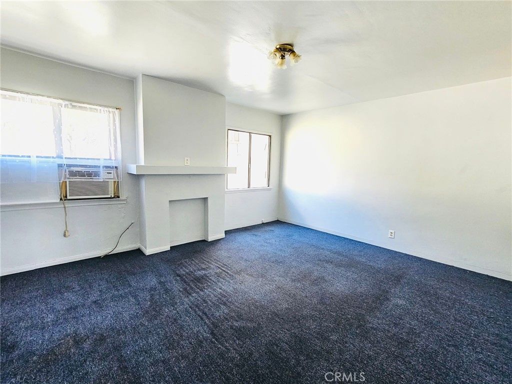 listing image 130722490361806481691
