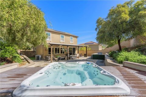 Photo of 19890 Holly Drive, Saugus, CA 91350 (MLS # SR26077546)
