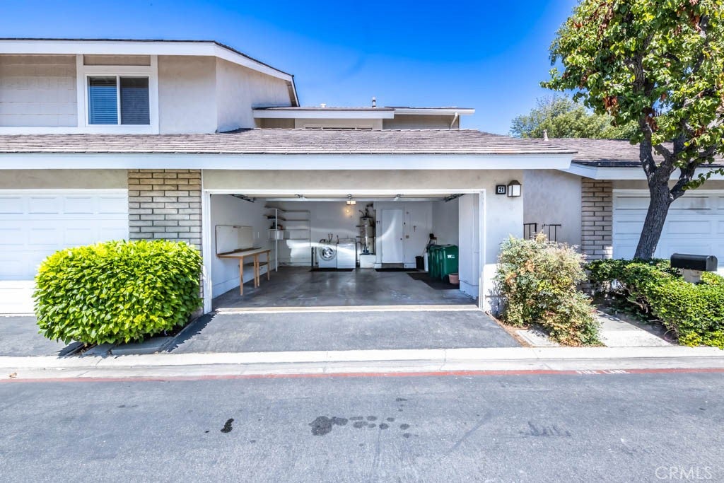 Photo of 21 Ashbrook #102, Irvine, CA 92604 (MLS # PW26135975)