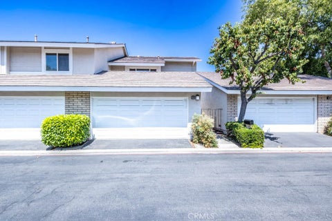 Photo of 21 Ashbrook #102, Irvine, CA 92604 (MLS # PW26135975)