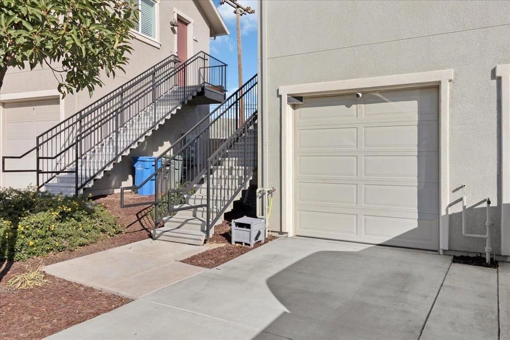 Photo of 836 Vasquez Drive, Soledad, CA 93960 (MLS # ML82033099)