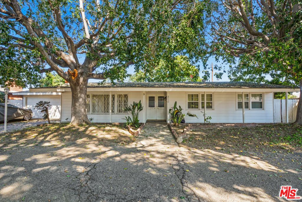 Photo of 8759 Duarte Road, San Gabriel, CA 91775 (MLS # 26665447)