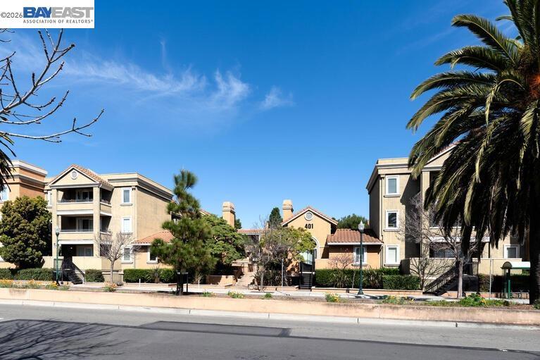 401 S Norfolk St 216