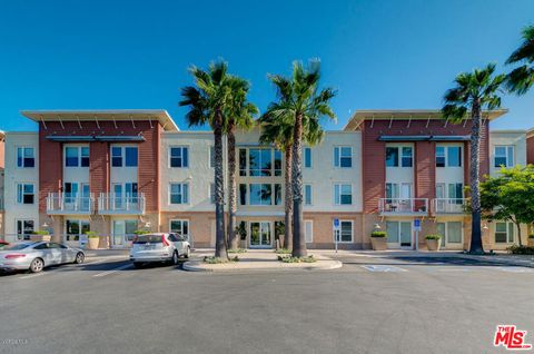 Photo of 1901 S victoria Ave #201, Oxnard, CA 93035 (MLS # 26799924)