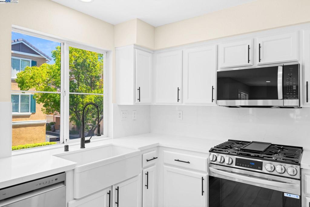 BROOKSIDE - Residential