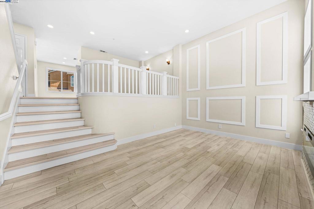 BROOKSIDE - Residential