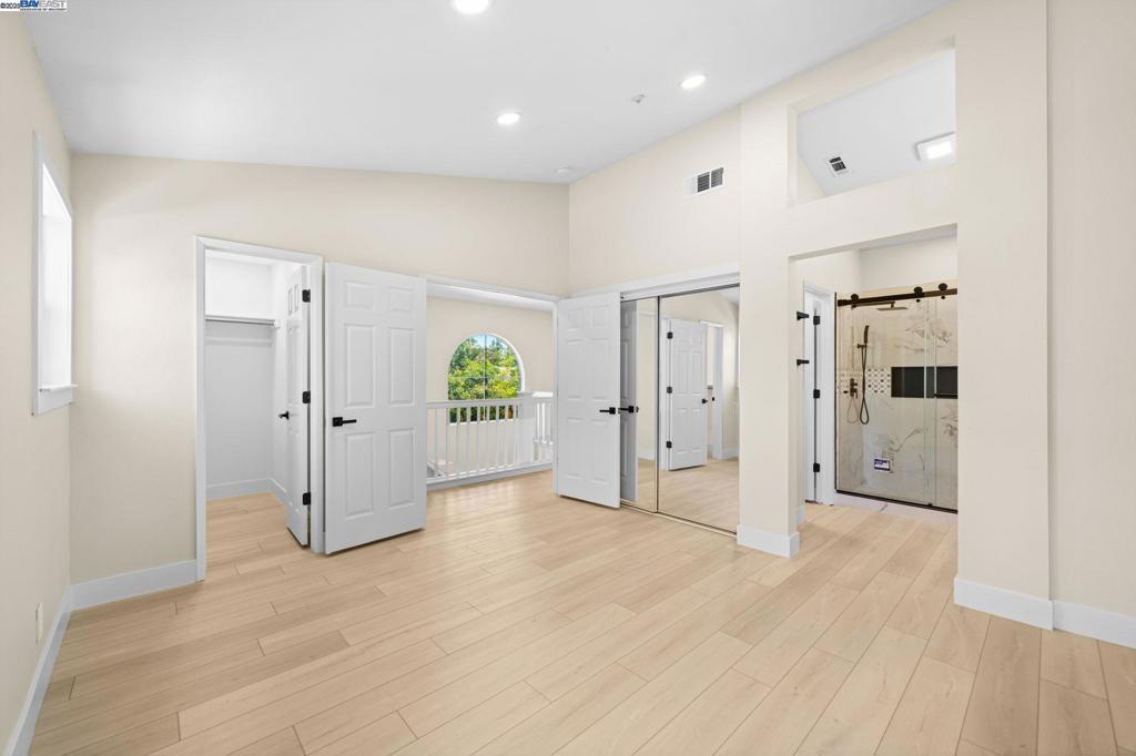 BROOKSIDE - Residential