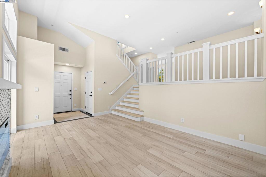 BROOKSIDE - Residential