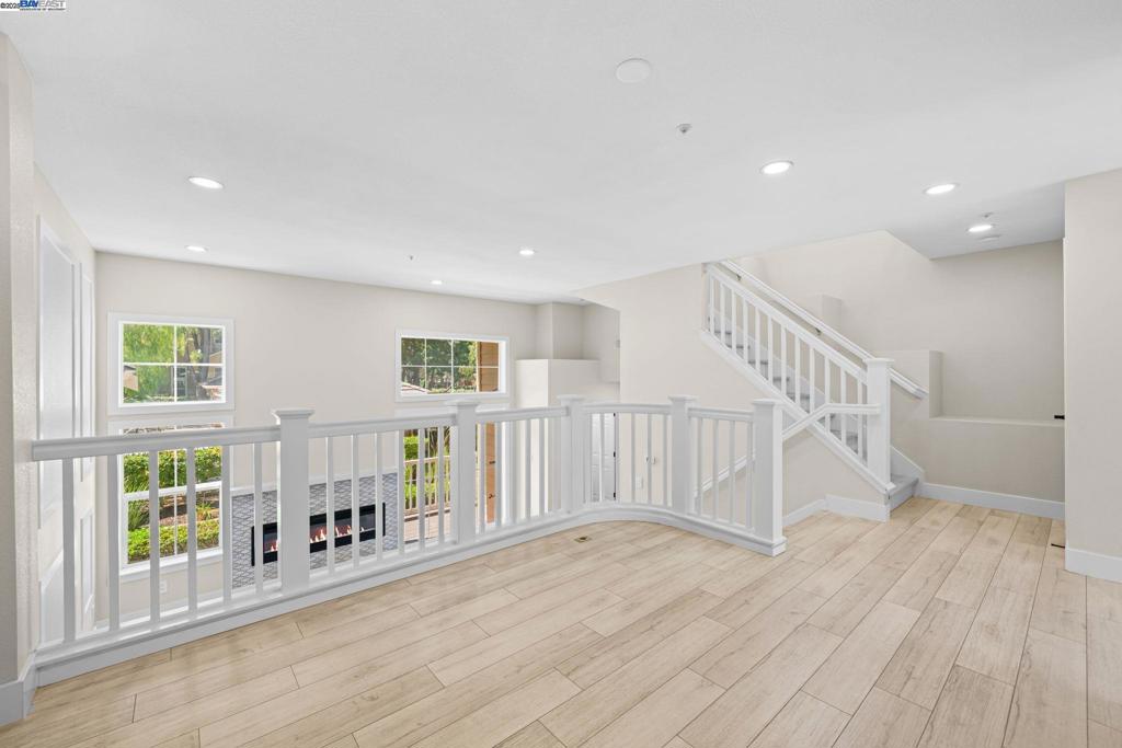 BROOKSIDE - Residential