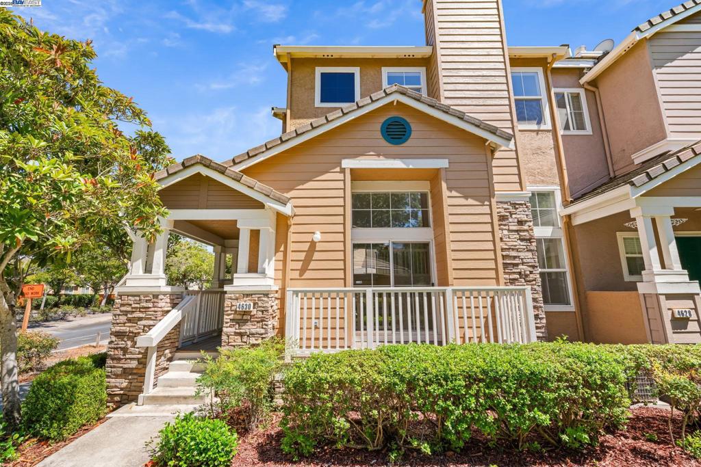 BROOKSIDE - Residential