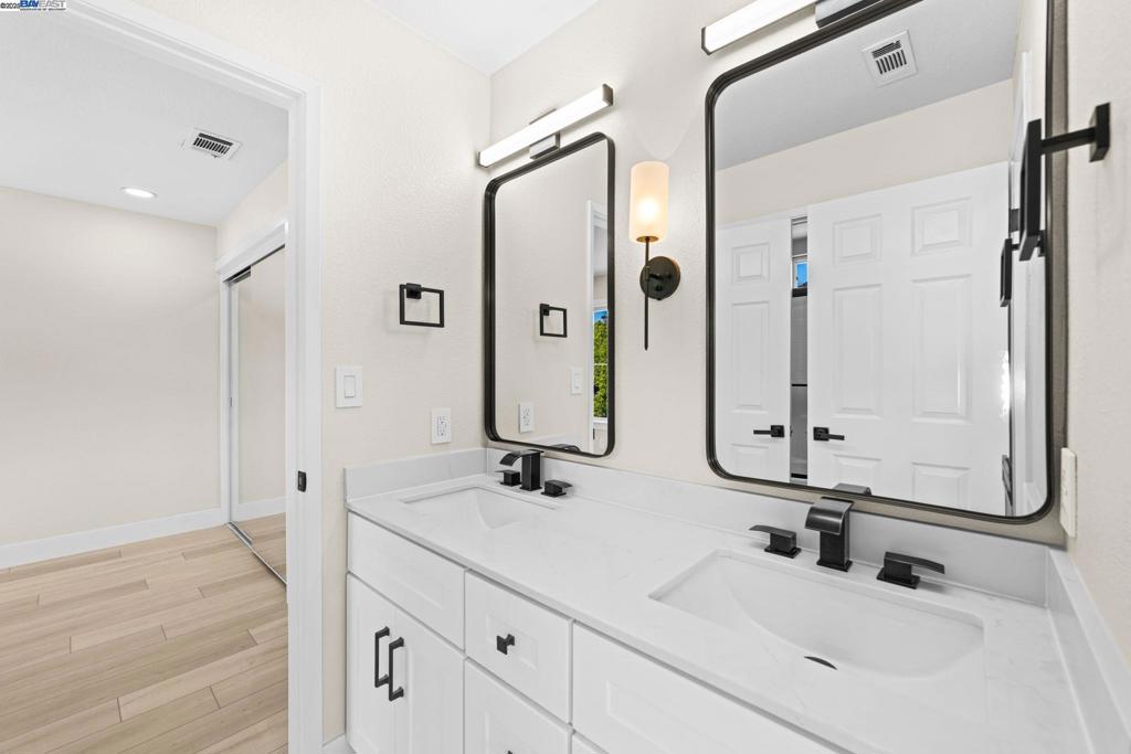 BROOKSIDE - Residential