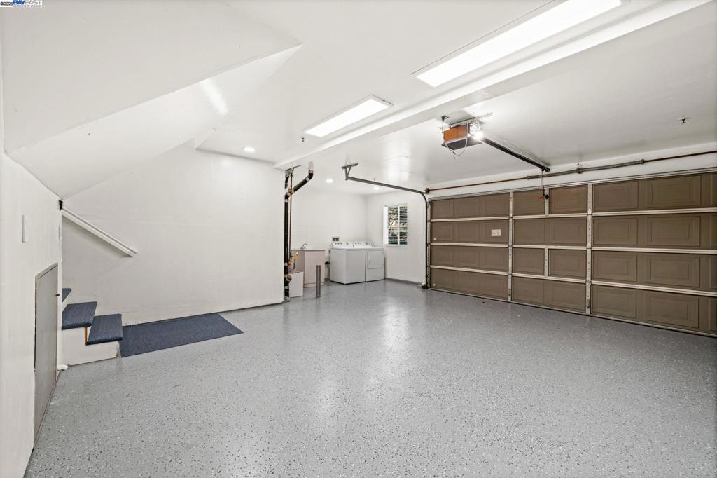 BROOKSIDE - Residential