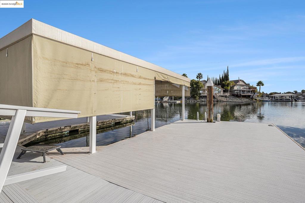 DELTA WATERFRONT ACCESS - Residential